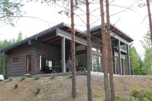 palkmaja metsas. margus@kasinveistetythirsitalot.eu +372 511 6172