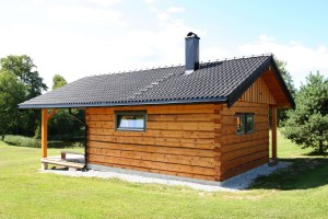 Hirsisauna tiilikatolla. margus@kasinveistetythirsitalot.eu +372 511 6172